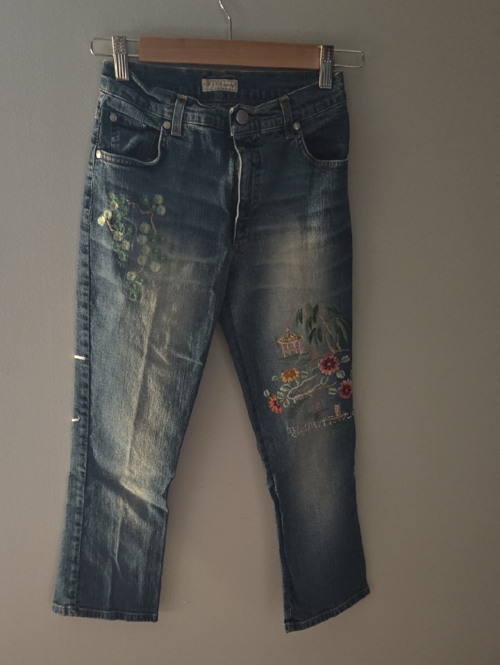 Blumarine Embroidered Cropped Straight Leg Indigo Jeans Sz 38 Italian
